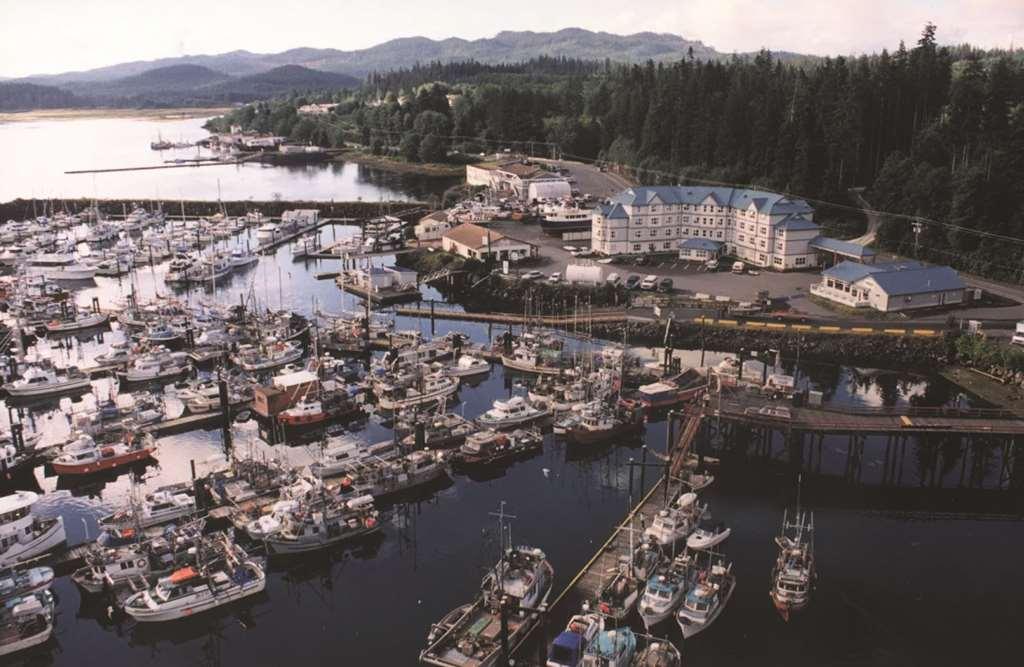 Quarterdeck Inn Port Hardy Dış mekan fotoğraf