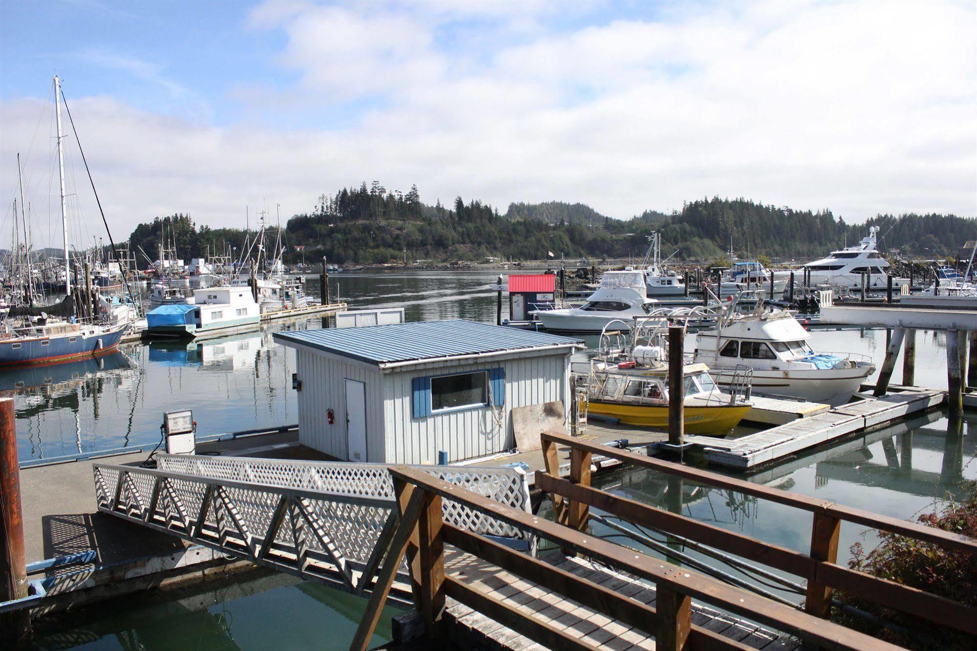 Quarterdeck Inn Port Hardy Dış mekan fotoğraf