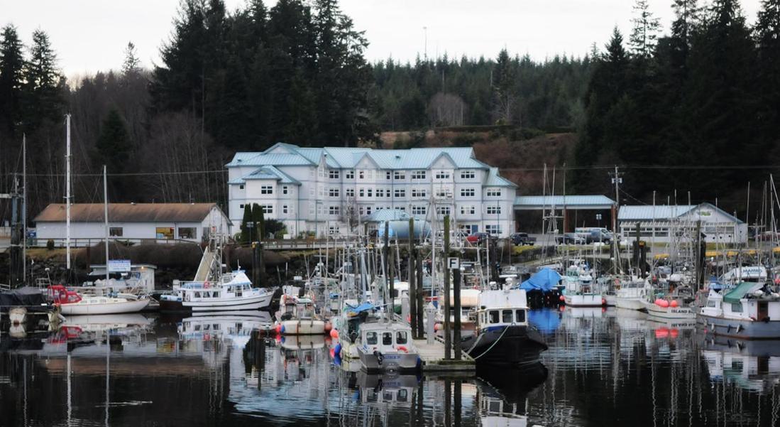 Quarterdeck Inn Port Hardy Dış mekan fotoğraf